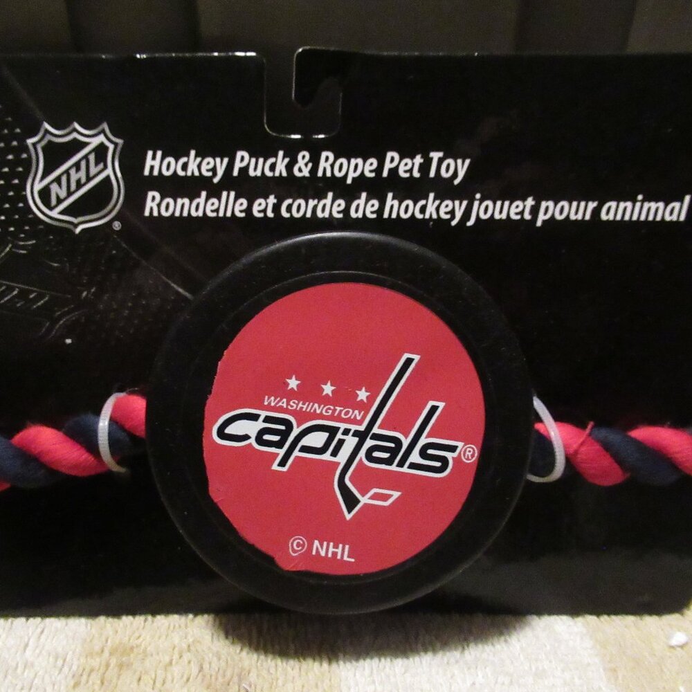 Pets First Tug Toy Hockey Puck Rope WA Capitals New in Package